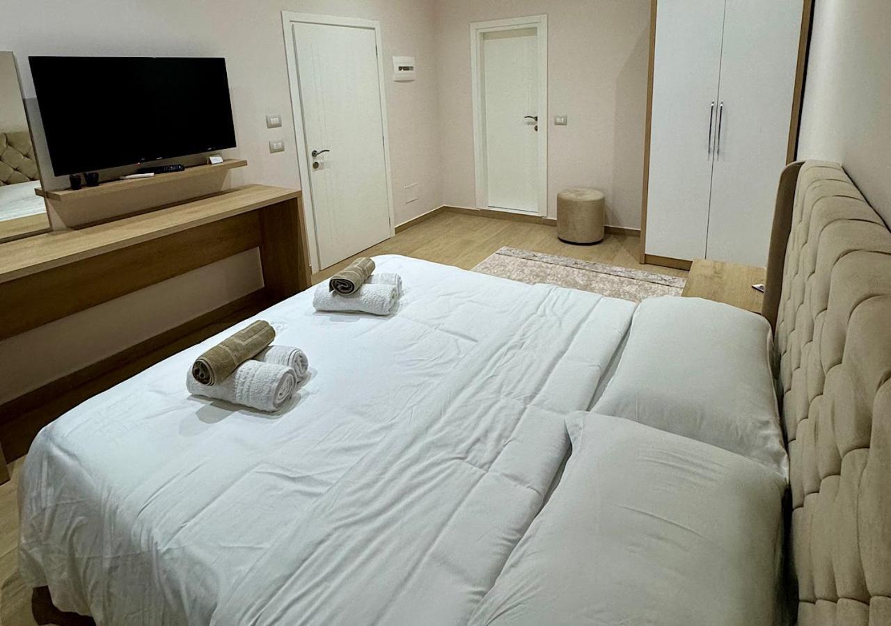Hotel Krial Berat Buitenkant foto